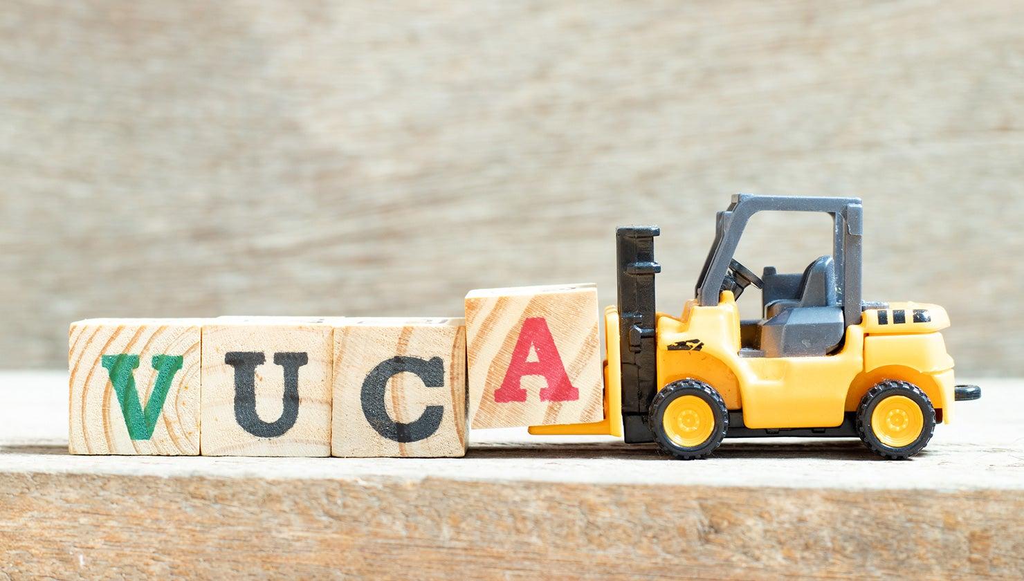 VUCAとは？ 未来の予測が難しい時代に教育に求められること